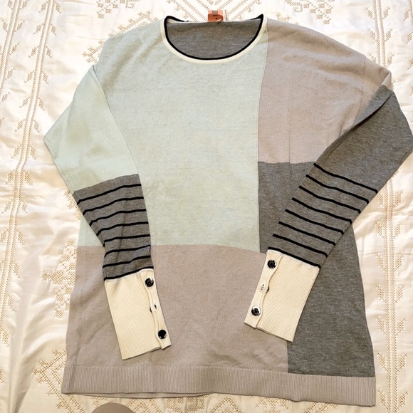 Bella NYC color block sweater - Picture 1 of 3